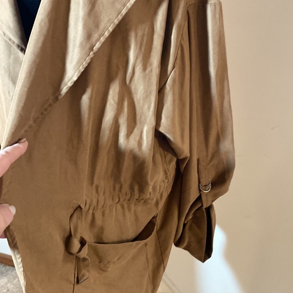 Lightweight Spring Jacket - Picture 5 of 6